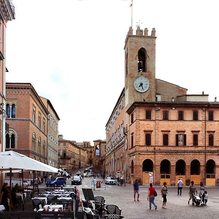 Osimo Nel Cuore Del Centro, Free Wi-Fi E Netflix Lägenhet Exteriör bild